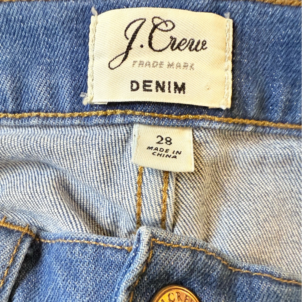 J. Crew Women's Blue Diatressed Denim Skirt Copper Button Detail Size 28 - Picture 2 of 6